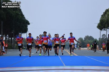 BINH DUONG NEW CITY HALF MARATHON 2024 - Ảnh #1737230