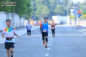 BINH DUONG NEW CITY HALF MARATHON 2024 - Ảnh #1771119