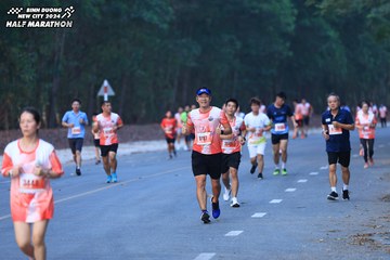 BINH DUONG NEW CITY HALF MARATHON 2024 - Ảnh #1750551