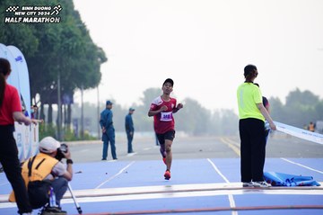BINH DUONG NEW CITY HALF MARATHON 2024 - Ảnh #1771068