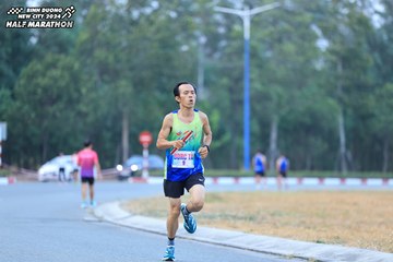 BINH DUONG NEW CITY HALF MARATHON 2024 - Ảnh #1735991