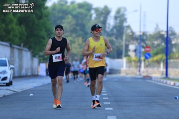 BINH DUONG NEW CITY HALF MARATHON 2024 - Ảnh #1763543