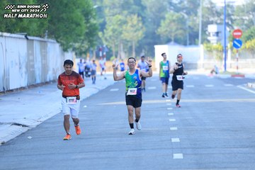 BINH DUONG NEW CITY HALF MARATHON 2024 - Ảnh #1770276