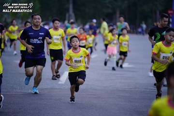 BINH DUONG NEW CITY HALF MARATHON 2024 - Ảnh #1724620