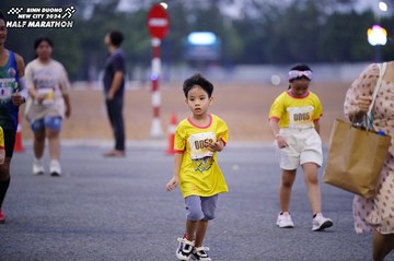 BINH DUONG NEW CITY HALF MARATHON 2024 - Ảnh #1725771