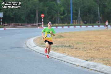BINH DUONG NEW CITY HALF MARATHON 2024 - Ảnh #1735169