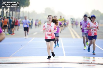 BINH DUONG NEW CITY HALF MARATHON 2024 - Ảnh #1762565