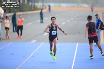 BINH DUONG NEW CITY HALF MARATHON 2024 - Ảnh #1738924