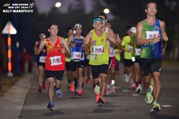 BINH DUONG NEW CITY HALF MARATHON 2024 - Ảnh #1755827