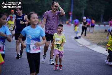 BINH DUONG NEW CITY HALF MARATHON 2024 - Ảnh #1724784