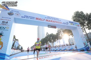 BINH DUONG NEW CITY HALF MARATHON 2024 - Ảnh #1820527