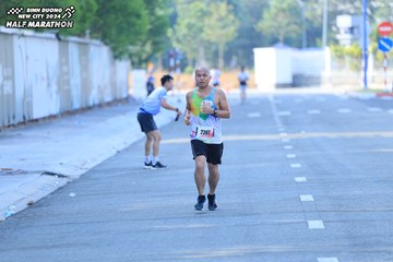 BINH DUONG NEW CITY HALF MARATHON 2024 - Ảnh #1771408