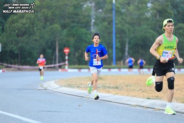 BINH DUONG NEW CITY HALF MARATHON 2024 - Ảnh #1735602