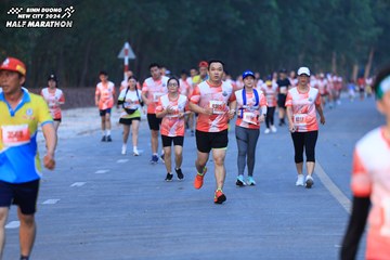 BINH DUONG NEW CITY HALF MARATHON 2024 - Ảnh #1750811