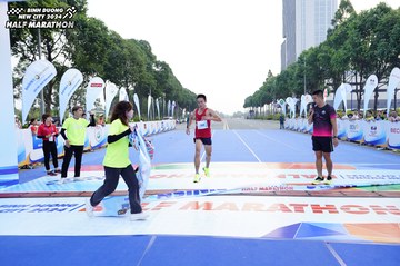 BINH DUONG NEW CITY HALF MARATHON 2024 - Ảnh #1770720