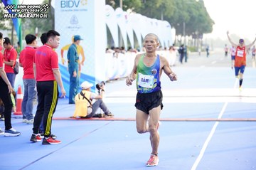 BINH DUONG NEW CITY HALF MARATHON 2024 - Ảnh #1758200