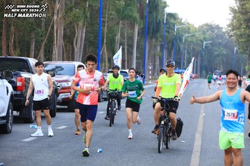 BINH DUONG NEW CITY HALF MARATHON 2024 - Ảnh #1755729