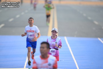 BINH DUONG NEW CITY HALF MARATHON 2024 - Ảnh #1738385
