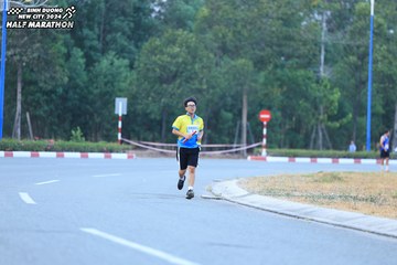 BINH DUONG NEW CITY HALF MARATHON 2024 - Ảnh #1735946