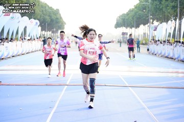 BINH DUONG NEW CITY HALF MARATHON 2024 - Ảnh #1758281