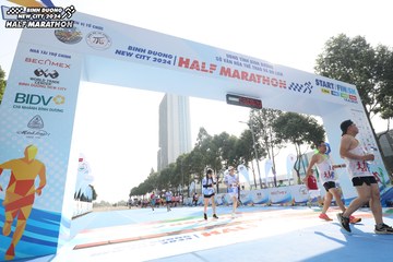 BINH DUONG NEW CITY HALF MARATHON 2024 - Ảnh #1819196