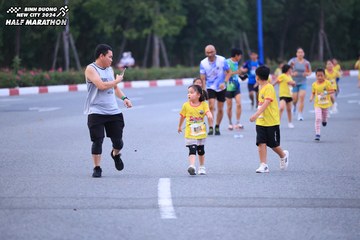 BINH DUONG NEW CITY HALF MARATHON 2024 - Ảnh #1726860