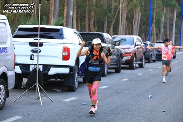 BINH DUONG NEW CITY HALF MARATHON 2024 - Ảnh #1755920
