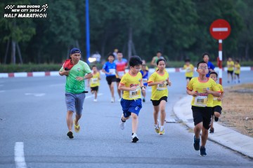 BINH DUONG NEW CITY HALF MARATHON 2024 - Ảnh #1726179