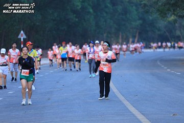 BINH DUONG NEW CITY HALF MARATHON 2024 - Ảnh #1750785