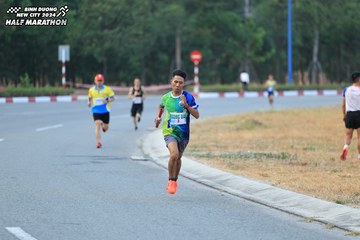 BINH DUONG NEW CITY HALF MARATHON 2024 - Ảnh #1734944