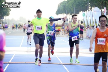 BINH DUONG NEW CITY HALF MARATHON 2024 - Ảnh #1763427