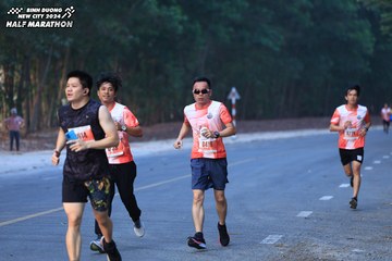 BINH DUONG NEW CITY HALF MARATHON 2024 - Ảnh #1750140