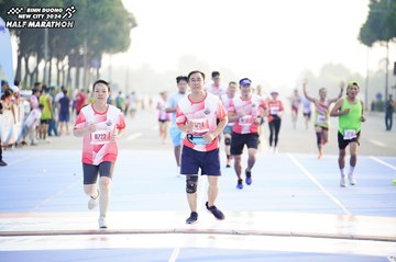 BINH DUONG NEW CITY HALF MARATHON 2024 - Ảnh #1759452