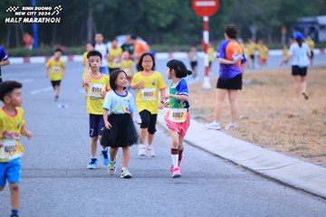 BINH DUONG NEW CITY HALF MARATHON 2024 - Ảnh #1726521