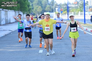 BINH DUONG NEW CITY HALF MARATHON 2024 - Ảnh #1770665