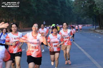 BINH DUONG NEW CITY HALF MARATHON 2024 - Ảnh #1772198