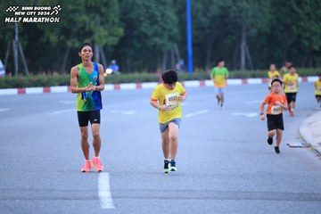 BINH DUONG NEW CITY HALF MARATHON 2024 - Ảnh #1726338