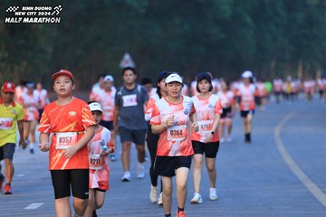BINH DUONG NEW CITY HALF MARATHON 2024 - Ảnh #1771988