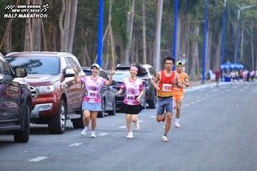 BINH DUONG NEW CITY HALF MARATHON 2024 - Ảnh #1755507
