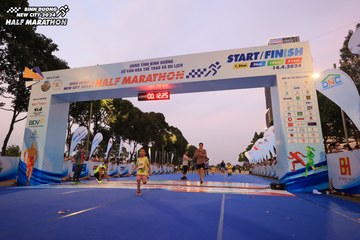 BINH DUONG NEW CITY HALF MARATHON 2024 - Ảnh #1729643