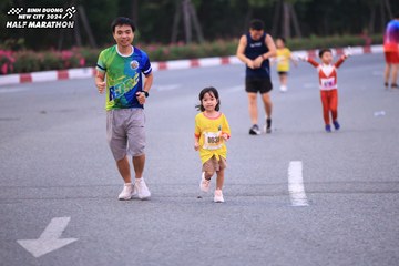 BINH DUONG NEW CITY HALF MARATHON 2024 - Ảnh #1727113