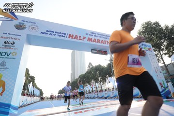 BINH DUONG NEW CITY HALF MARATHON 2024 - Ảnh #1821040