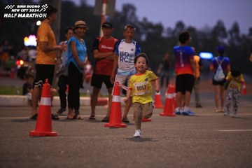 BINH DUONG NEW CITY HALF MARATHON 2024 - Ảnh #1728427