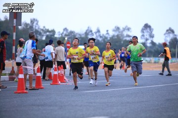 BINH DUONG NEW CITY HALF MARATHON 2024 - Ảnh #1727968