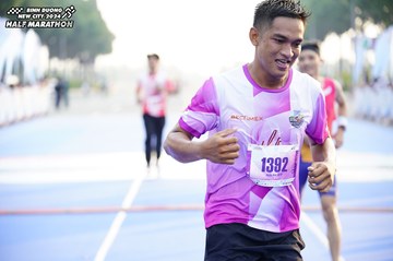 BINH DUONG NEW CITY HALF MARATHON 2024 - Ảnh #1758244