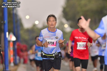 BINH DUONG NEW CITY HALF MARATHON 2024 - Ảnh #1741348