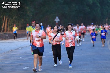 BINH DUONG NEW CITY HALF MARATHON 2024 - Ảnh #1772293