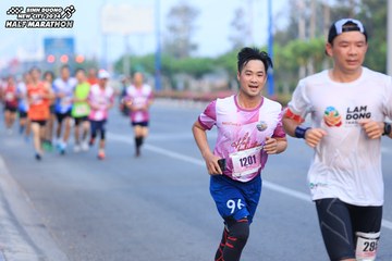 BINH DUONG NEW CITY HALF MARATHON 2024 - Ảnh #1770524