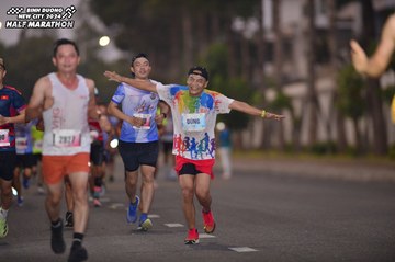 BINH DUONG NEW CITY HALF MARATHON 2024 - Ảnh #1756560