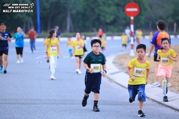 BINH DUONG NEW CITY HALF MARATHON 2024 - Ảnh #1726463